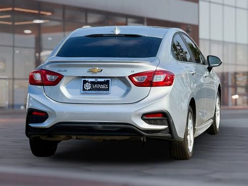 Used 2018 Chevrolet Cruze LT w/ RS Package image 3