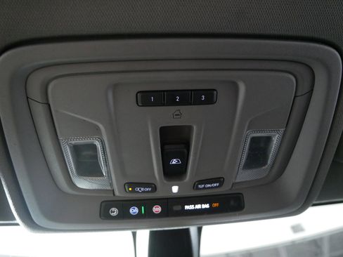 Used 2020 Chevrolet Silverado 1500 LT w/ All-Star Edition image 32