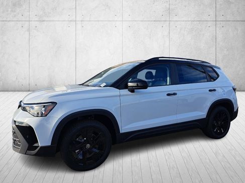 New 2026 Volkswagen Taos SE image 9