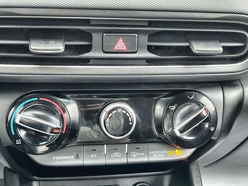 Used 2022 Hyundai Kona SEL w/ Cargo Package image 18