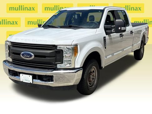 Used 2017 Ford F250 XL w/ Power Equipment Group RWD image 12