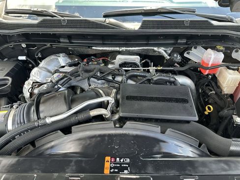 Used 2025 Chevrolet Silverado 2500 LT w/ Convenience Package AWD/4WD image 34
