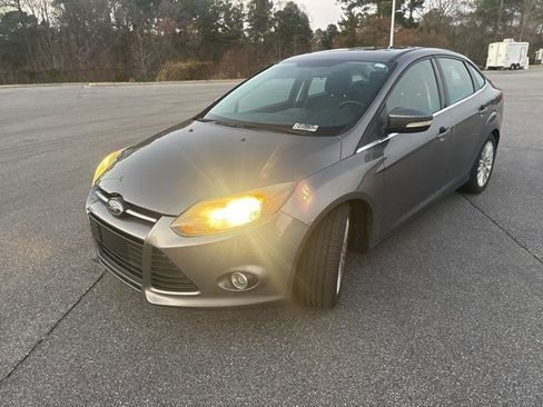 Used 2012 Ford Focus Titanium image 1