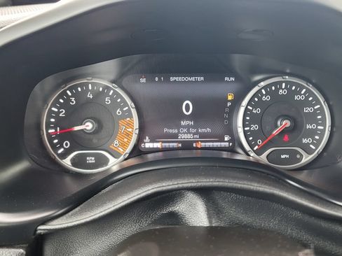 Used 2022 Jeep Renegade Latitude w/ Convenience Group AWD/4WD image 20