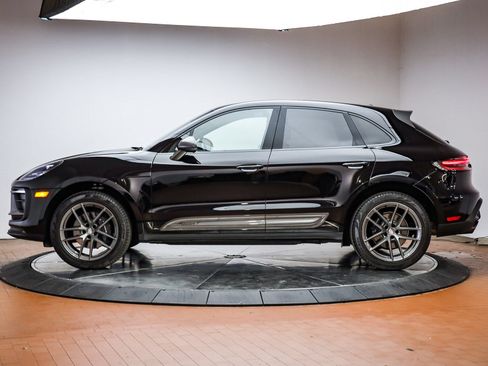 Certified 2025 Porsche Macan Turbo AWD/4WD image 2