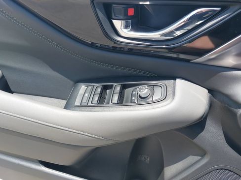 Used 2025 Subaru Outback Onyx Edition XT AWD/4WD image 24