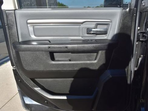 Used 2021 RAM 1500 Classic SLT w/ Electronics Convenience Group AWD/4WD image 36