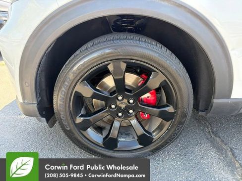 Used 2020 Ford Explorer ST w/ ST Street Pack AWD/4WD image 9