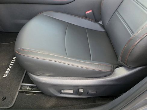 New 2025 Nissan Sentra SR w/ SR Premium Package image 23