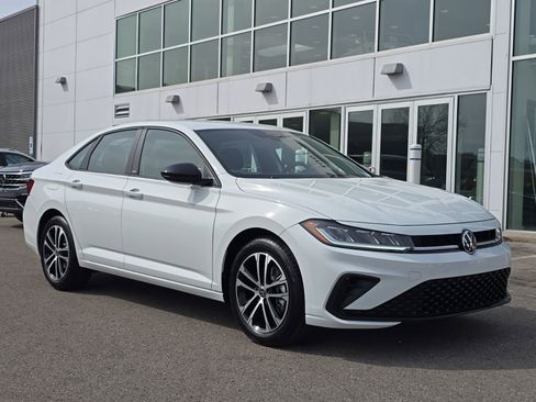 New 2026 Volkswagen Jetta Sport FWD image 3