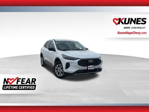Used 2024 Ford Escape Active image 1