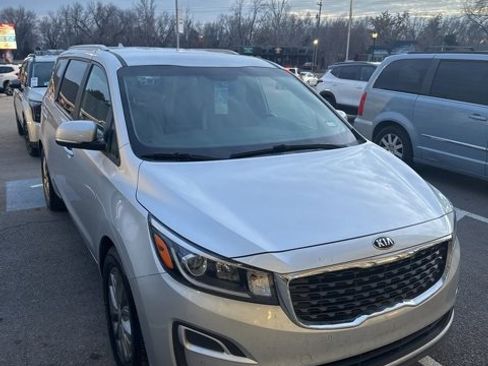 Used 2020 Kia Sedona EX image 1