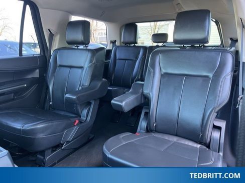 Used 2024 Ford Expedition XLT image 15