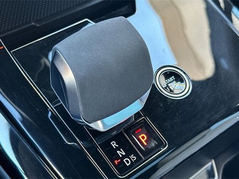 Certified 2024 Land Rover Range Rover Sport SE image 21