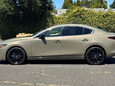 Used 2024 MAZDA MAZDA3 s AWD/4WD image 6