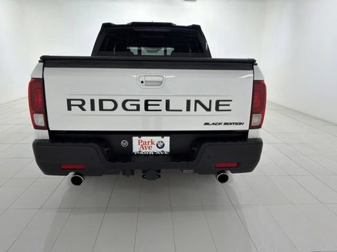 Used 2025 Honda Ridgeline Black Edition image 4