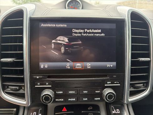 Used 2017 Porsche Cayenne GTS AWD/4WD image 11