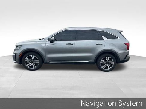 Certified 2023 Kia Sorento EX image 5