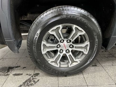 Used 2025 GMC Sierra 1500 SLT image 33