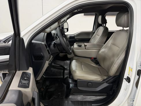 Used 2022 Ford F250 XL w/ Power Equipment Group AWD/4WD image 12