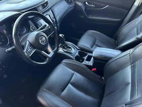 Used 2018 Nissan Rogue SL FWD image 10
