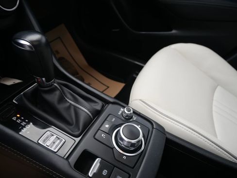 Used 2019 MAZDA CX-3 Grand Touring image 14