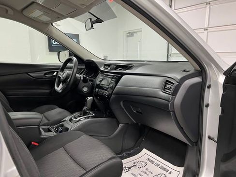 Used 2017 Nissan Rogue S image 55