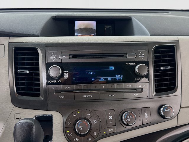 Used 2011 Toyota Sienna LE FWD image 20