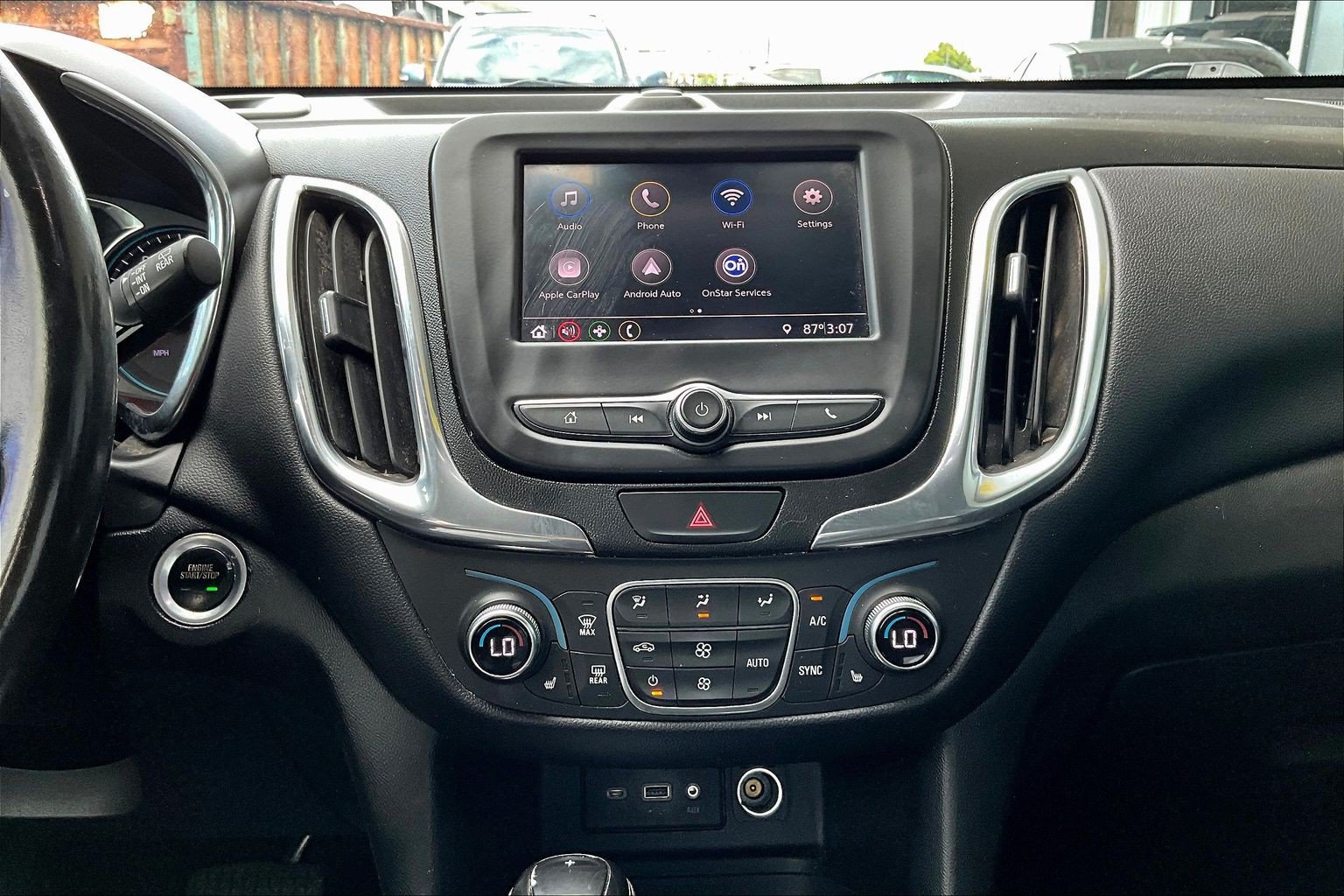 Used 2020 Chevrolet Equinox LT FWD image 14