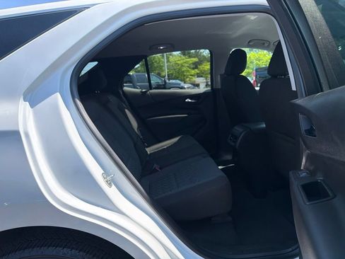 Used 2023 Chevrolet Equinox LT AWD/4WD image 29