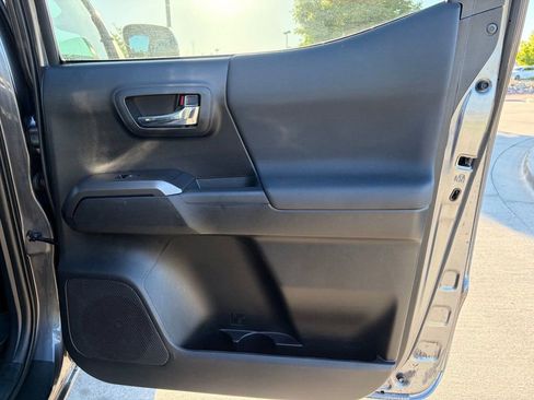 Used 2021 Toyota Tacoma 4x4 Double Cab w/ Tacoma SR5 Package image 15