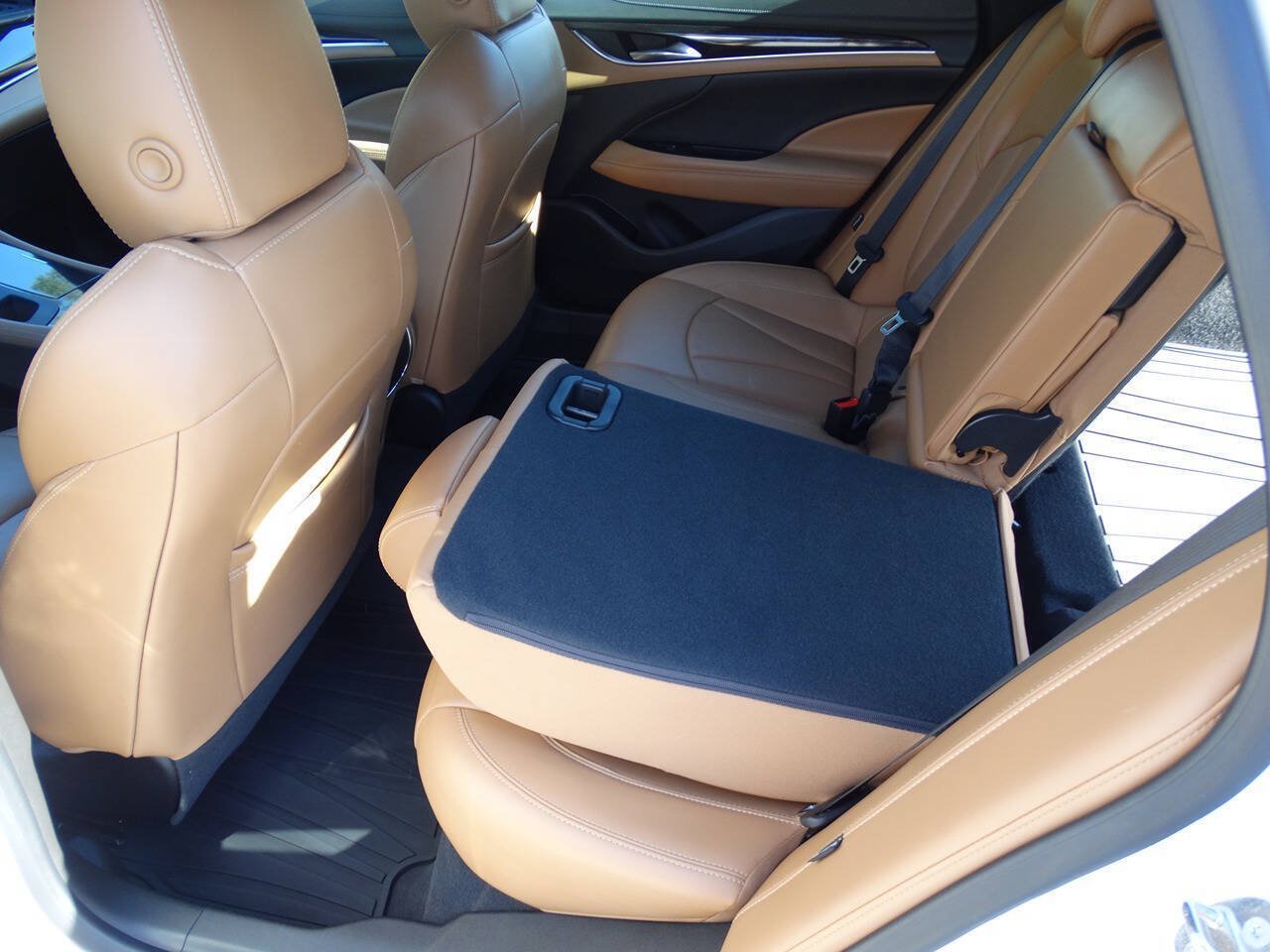 Used 2018 Buick LaCrosse Premium w/ Sun and Shade Package FWD image 38