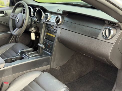 Used 2007 Ford Mustang GT RWD image 22
