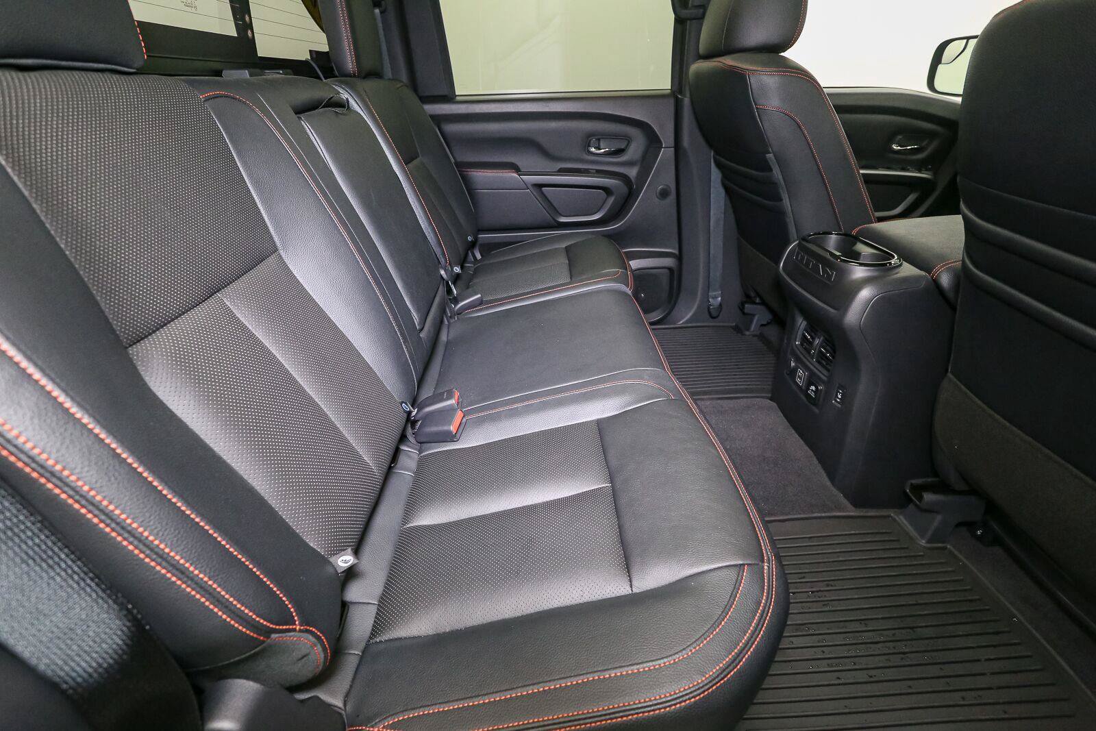 Used 2021 Nissan Titan PRO-4X w/ Pro-4x Convenience Package AWD/4WD image 22