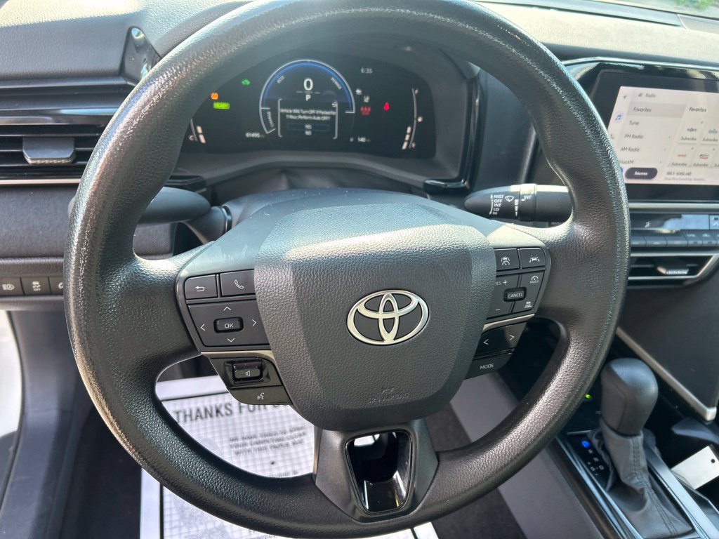 Used 2025 Toyota Camry LE FWD image 24