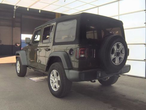 Used 2021 Jeep Wrangler Unlimited Sport S image 4