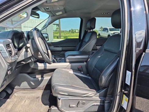 Used 2021 Ford F150 Lariat w/ FX4 Off-Road Package AWD/4WD image 13