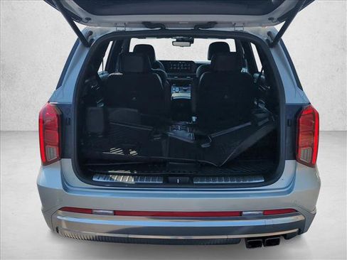 Used 2023 Hyundai Palisade Calligraphy image 7