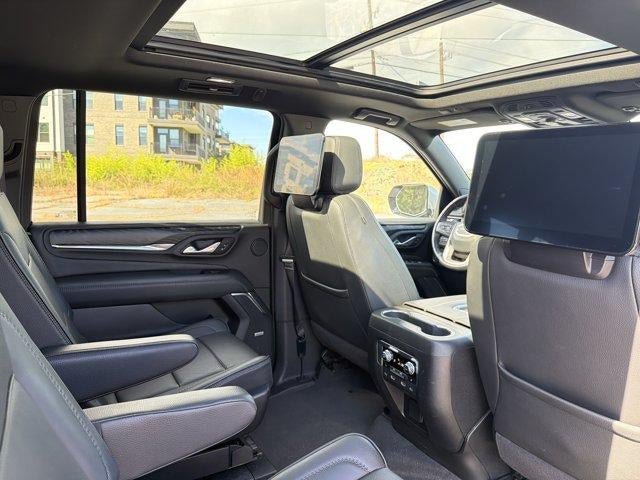 Used 2023 GMC Yukon XL Denali w/ Denali Reserve Package AWD/4WD image 15