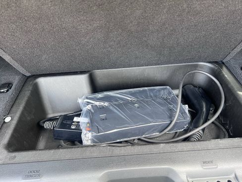 Used 2025 Jeep Wrangler Sahara w/ Safety Group image 7