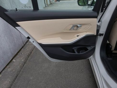 New 2025 BMW 330i xDrive 330i xDrive w/ Premium Package image 16