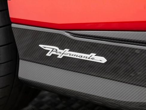 Used 2024 Lamborghini Urus Performante image 7