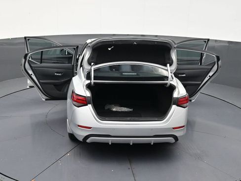 Used 2023 Nissan Sentra S FWD image 33