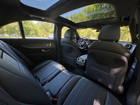 Used 2021 Mercedes-Benz E 350 4MATIC Sedan w/ Premium Package image 39