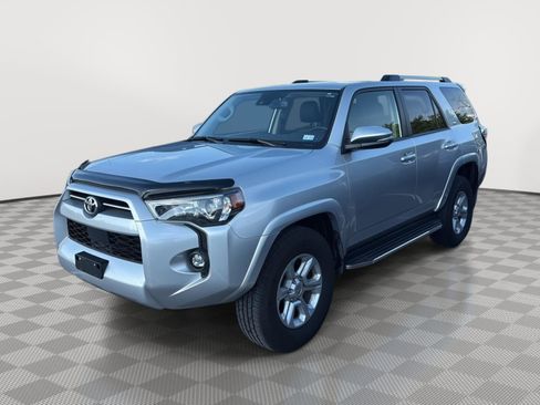 Used 2021 Toyota 4Runner SR5 Premium w/ Moonroof Package AWD/4WD image 2