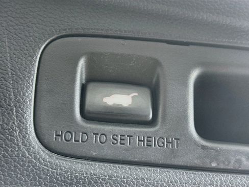 Used 2023 Honda CR-V EX-L image 31
