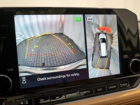 Used 2023 Nissan Rogue Platinum w/ Platinum Premium Package image 16