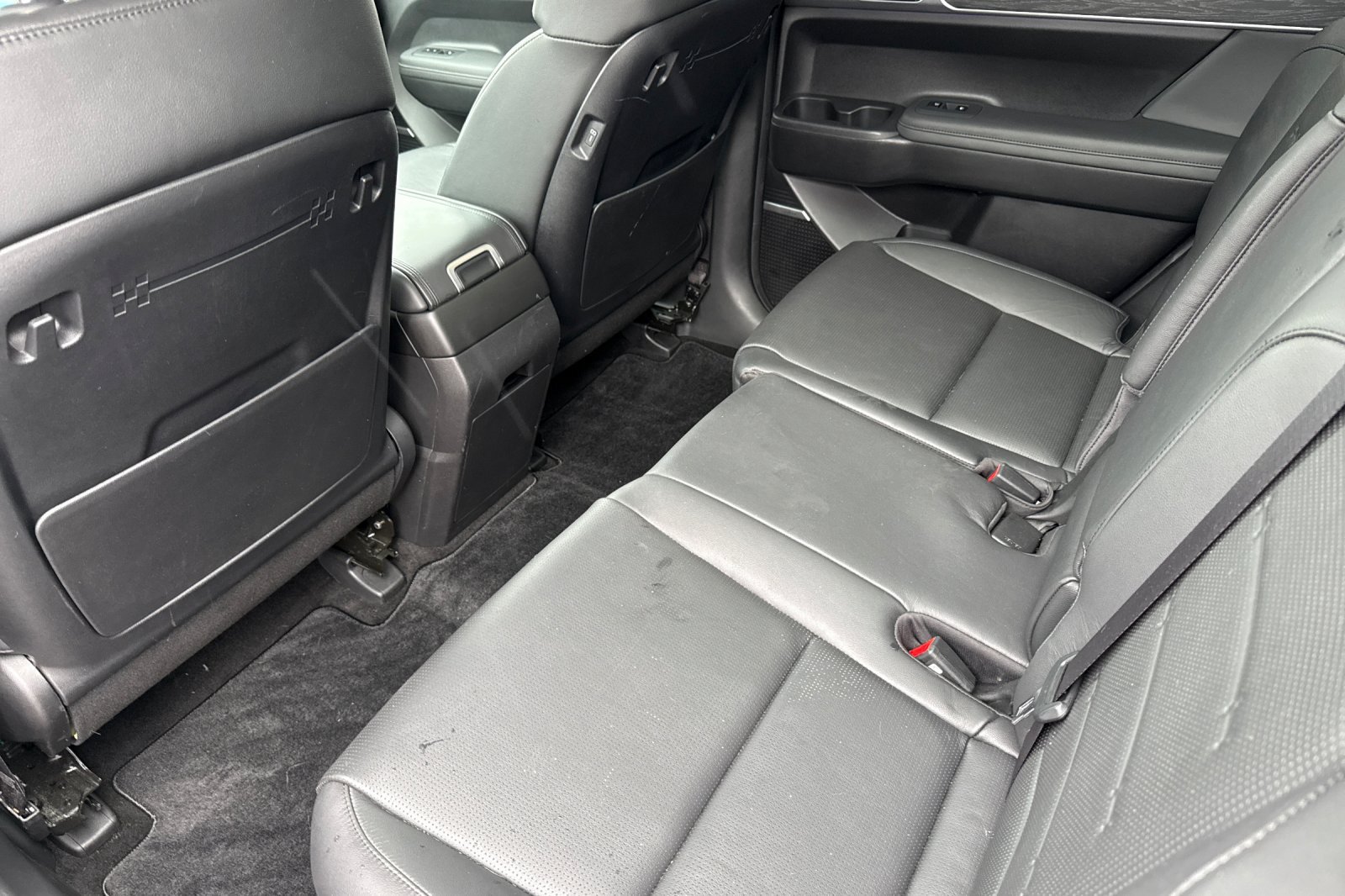 Used 2024 Hyundai Santa Fe Limited AWD/4WD image 12