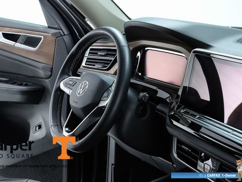 Used 2024 Volkswagen Atlas SE FWD image 35