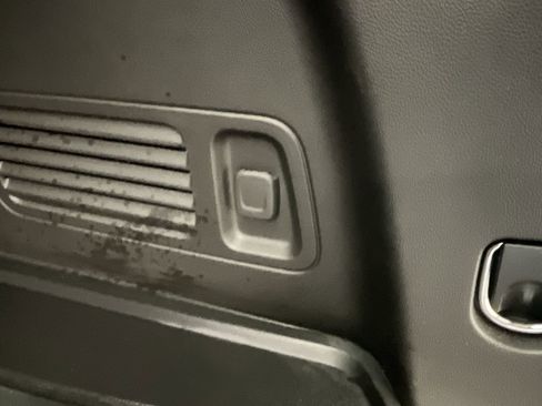 Certified 2023 Buick Enclave Essence w/ Experience Buick Package image 34